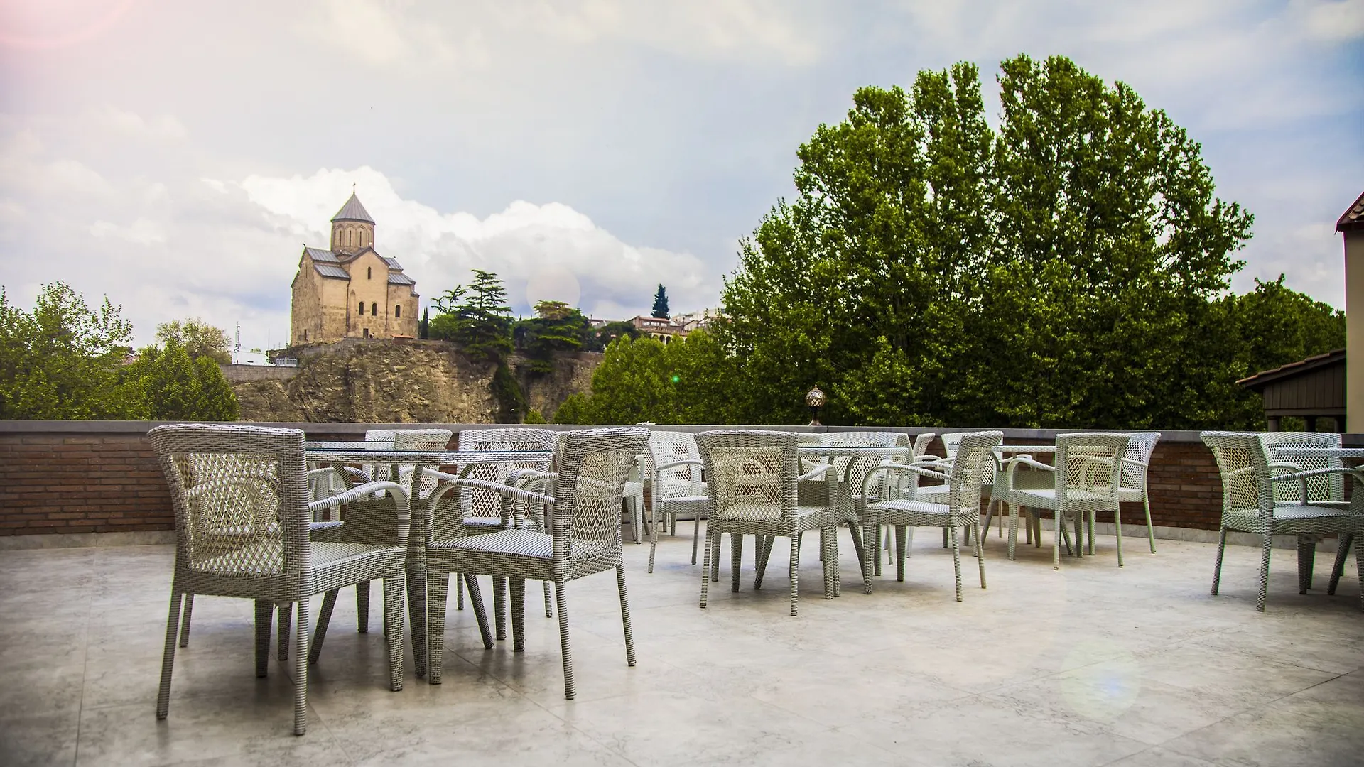 ****  Hotel Aivani Old Tbilisi Georgia