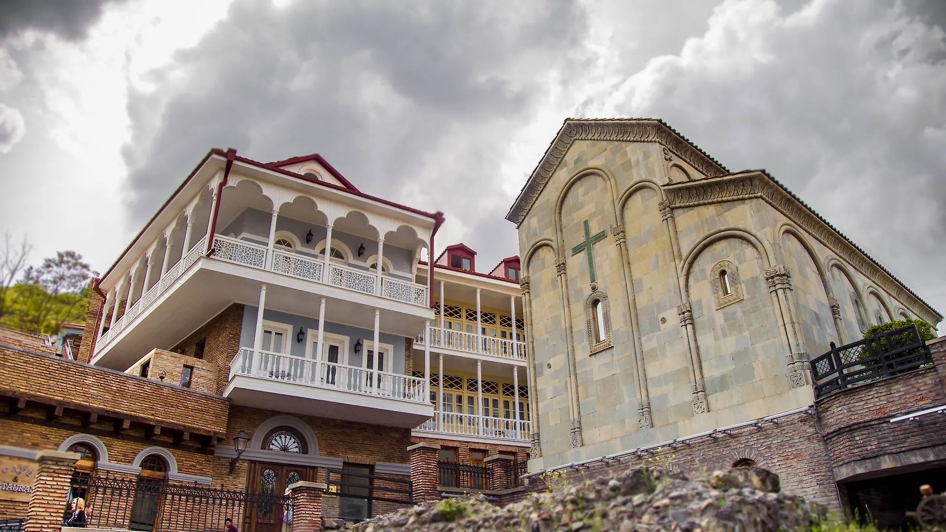 ****  Hotel Aivani Old Tbilisi Georgia